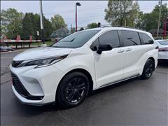 2024 Toyota Sienna 