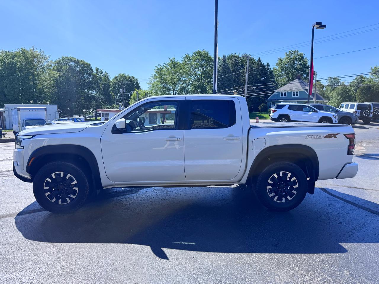 Nissan Frontier Crew Cab 4x4 PRO-4X Auto 2023