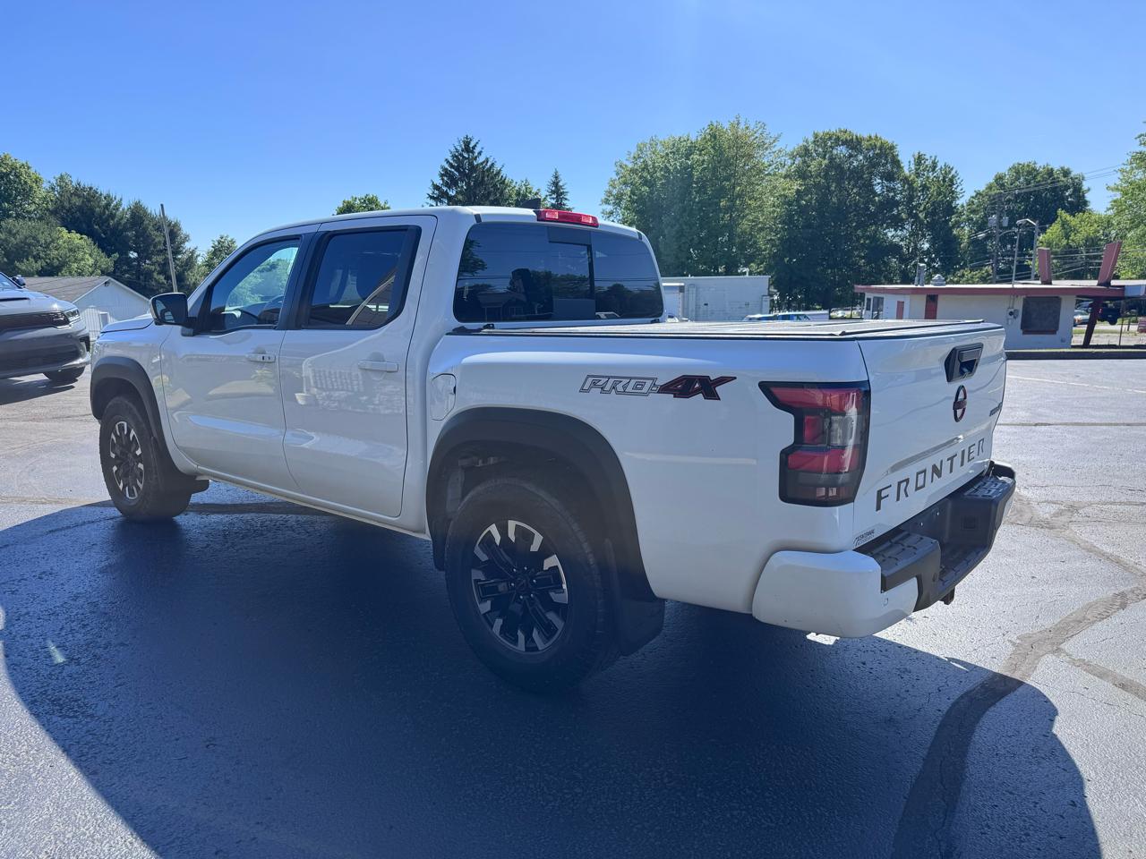 Nissan Frontier Crew Cab 4x4 PRO-4X Auto 2023