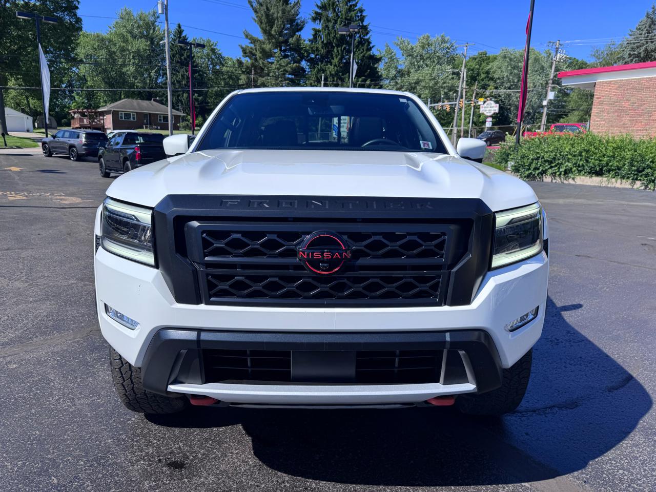 Nissan Frontier Crew Cab 4x4 PRO-4X Auto 2023