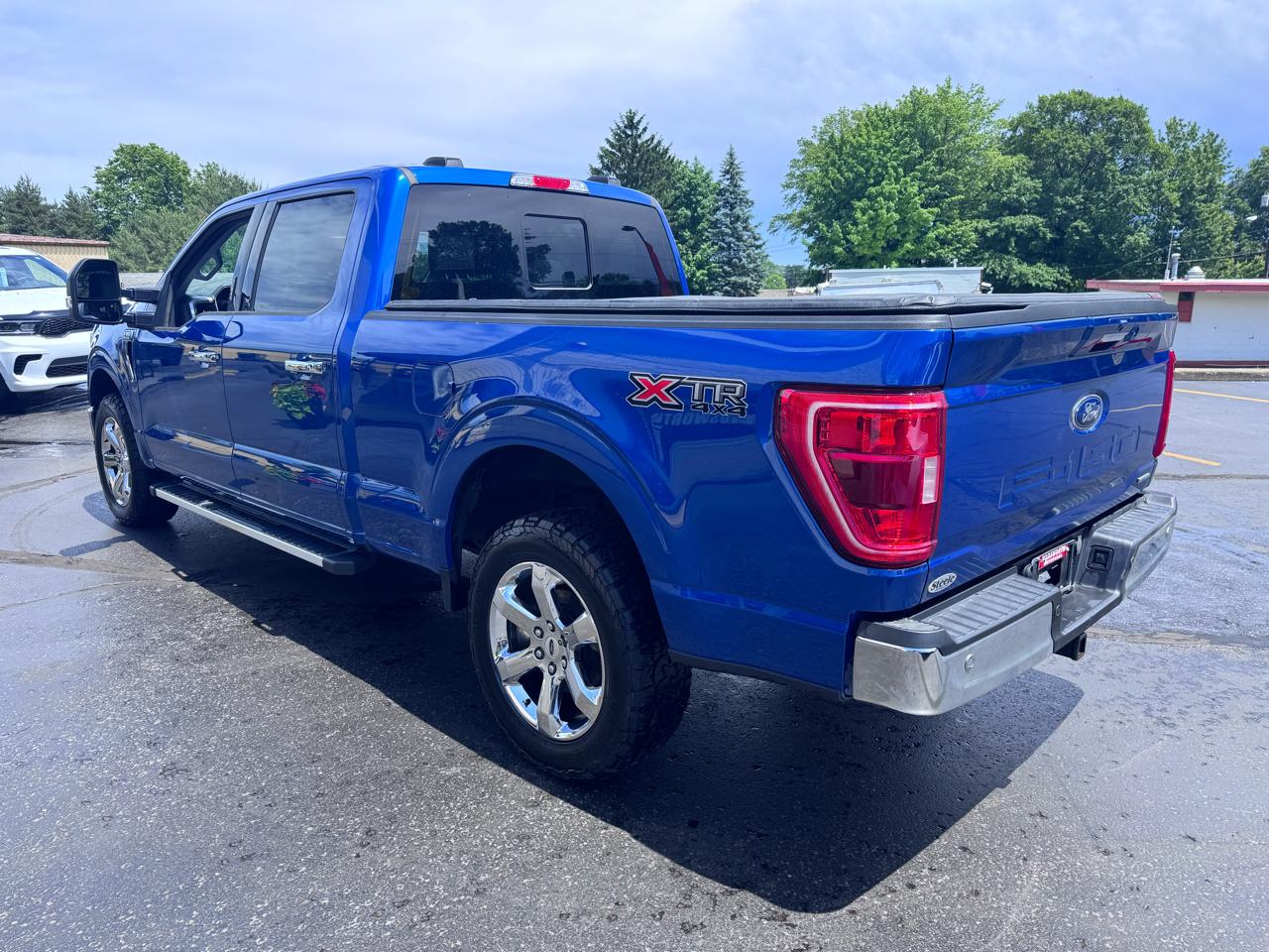 Ford F-150 XLT 4WD SuperCrew 5.5' Box 2023