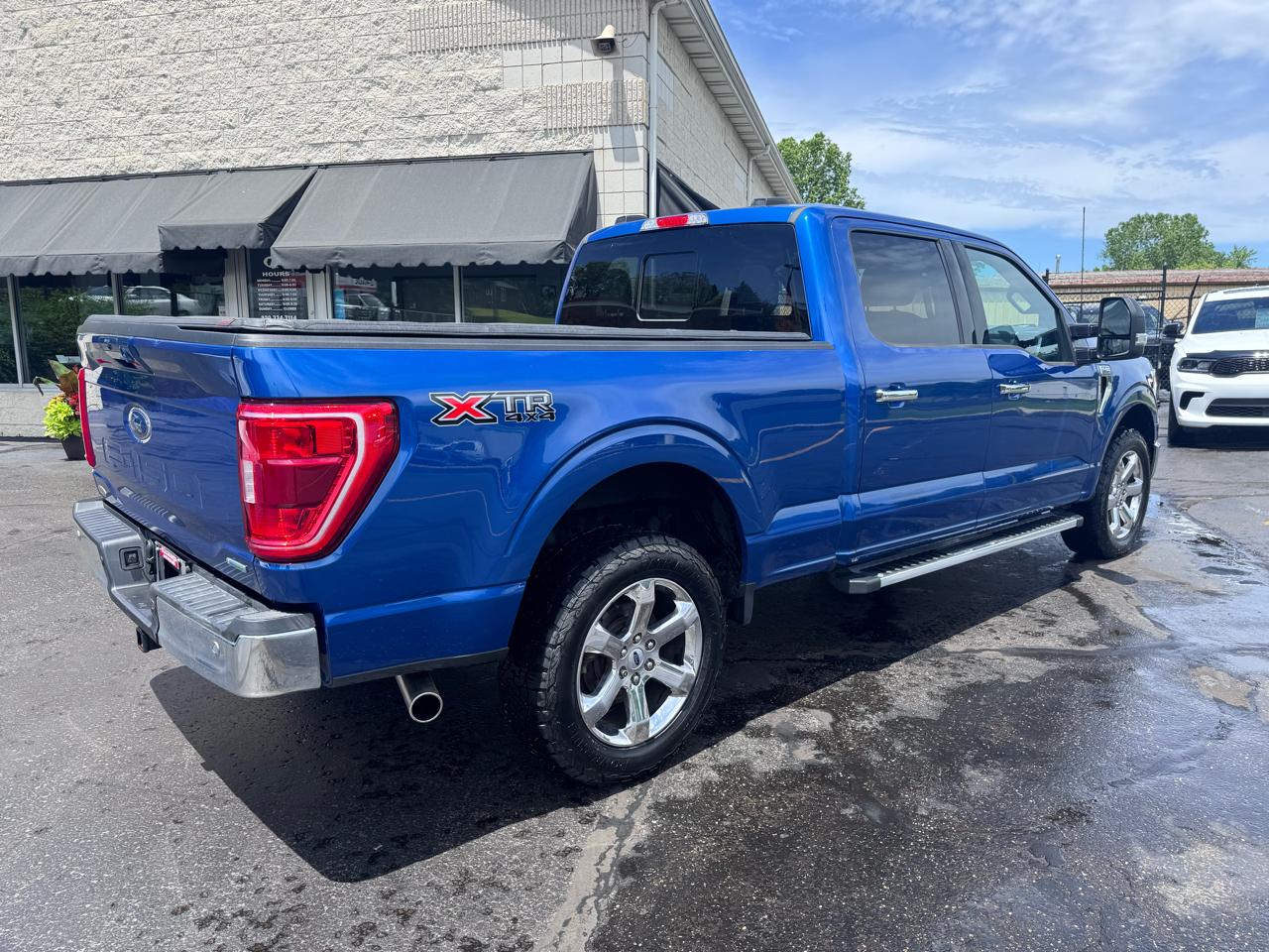 Ford F-150 XLT 4WD SuperCrew 5.5' Box 2023