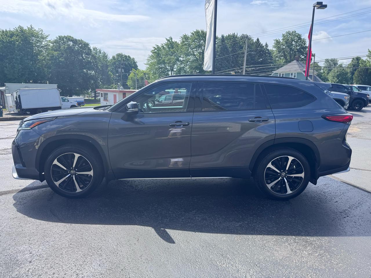 Toyota Highlander XSE AWD (Natl) 2022