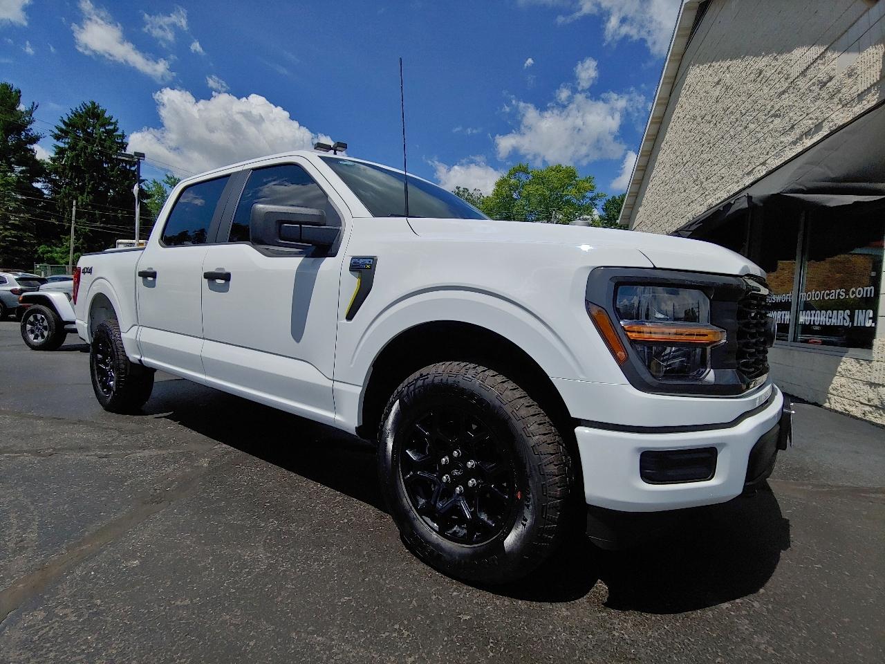 Ford F-150 2WD Reg Cab Flareside 126" STX 2025