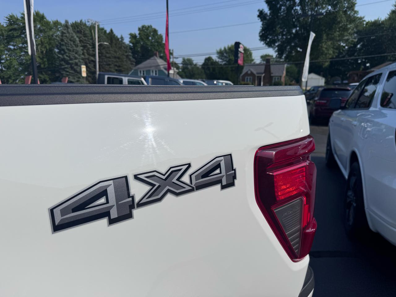 Ford F-150 4WD SuperCrew 145" STX 2025