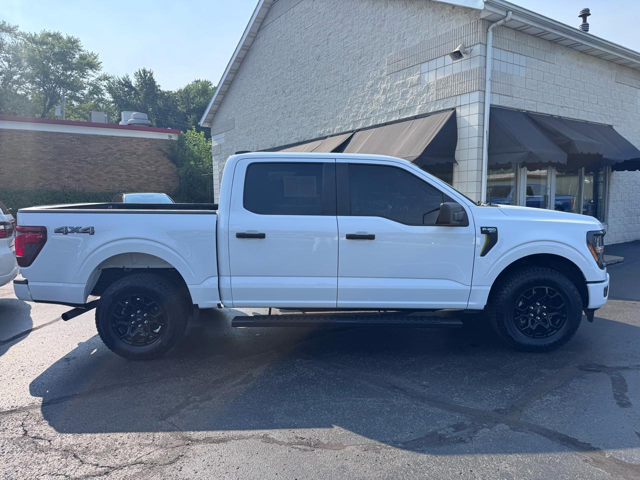 Ford F-150 4WD SuperCrew 145" STX 2025