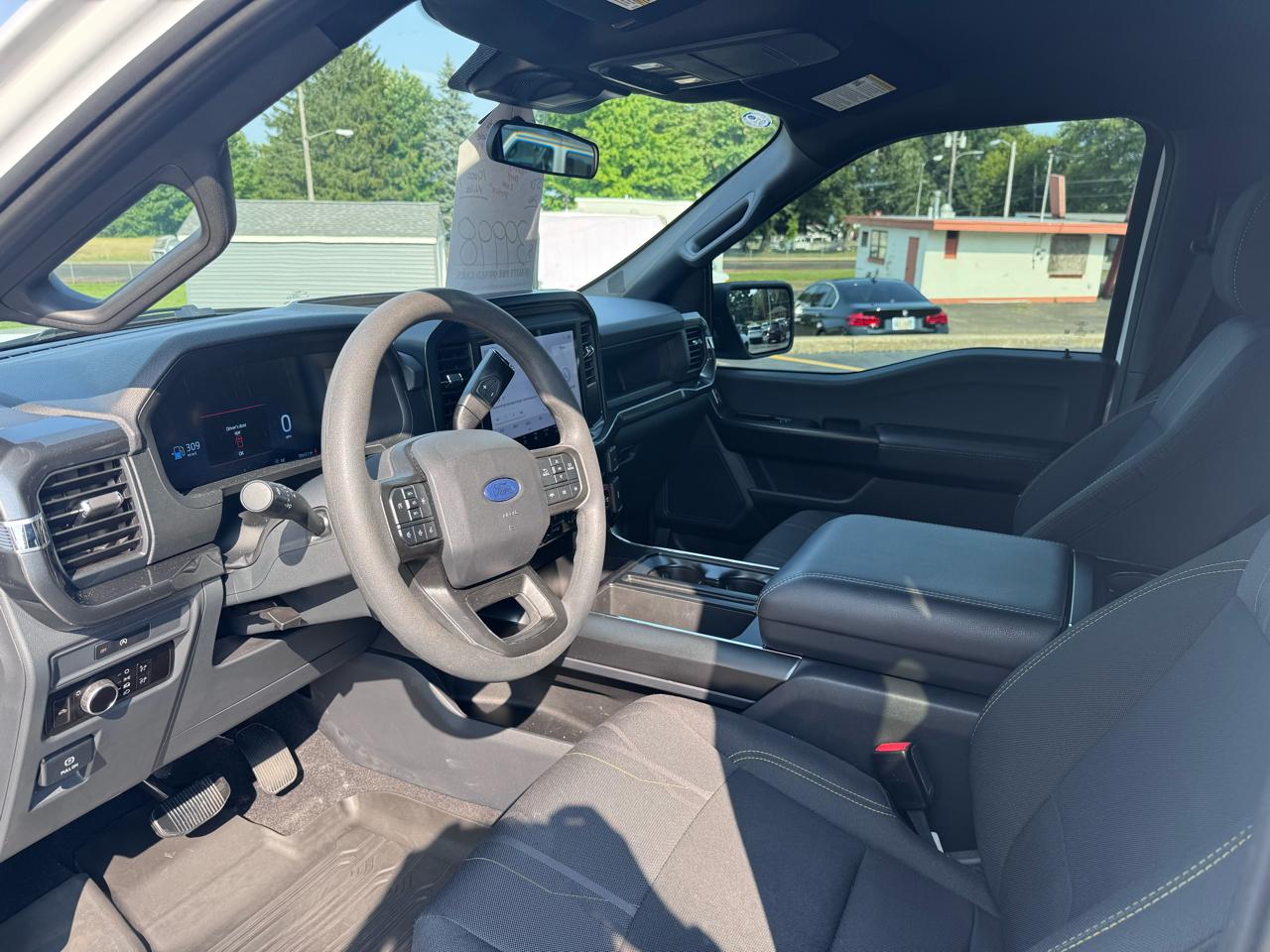 Ford F-150 4WD SuperCrew 145" STX 2025