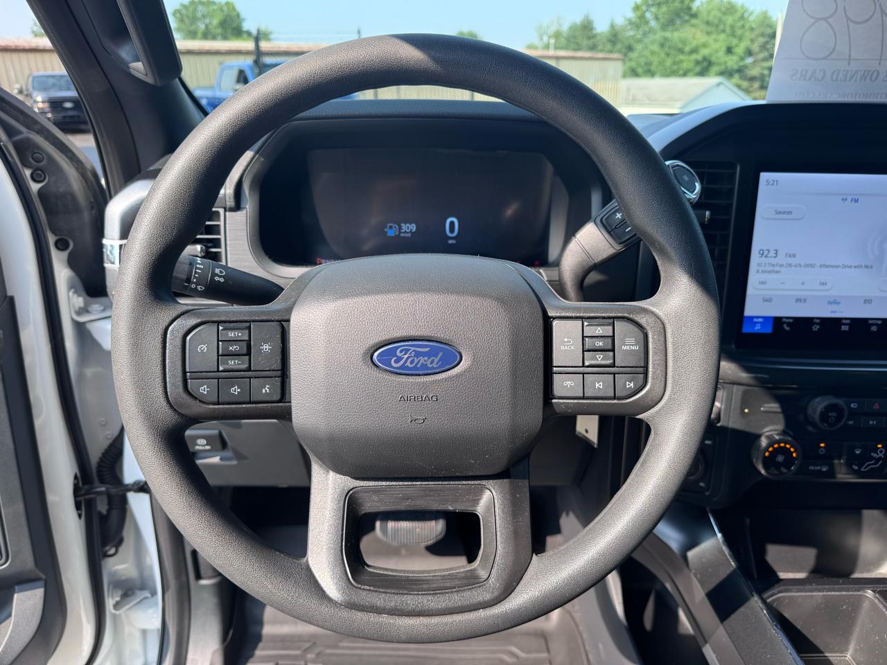 Ford F-150 4WD SuperCrew 145" STX 2025