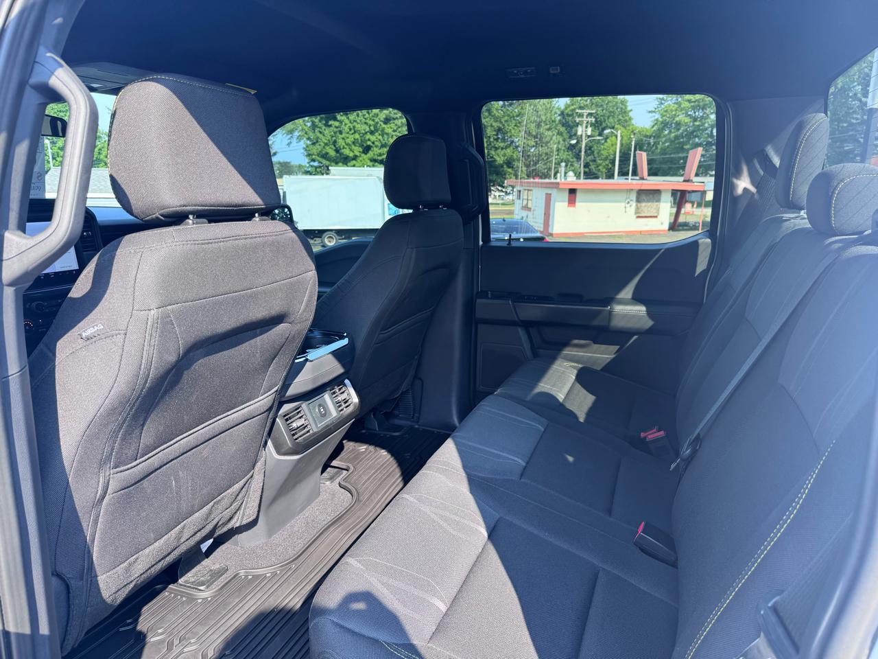 Ford F-150 4WD SuperCrew 145" STX 2025