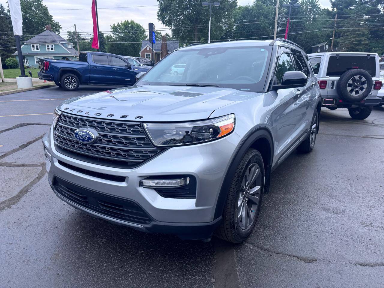Ford Explorer 4dr XLT 4WD 2024