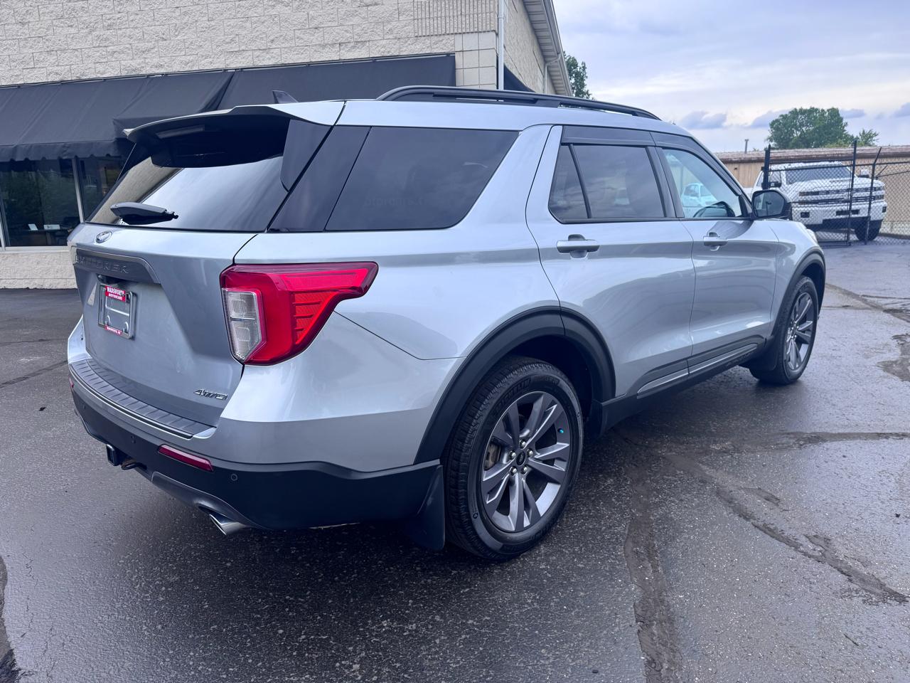 Ford Explorer 4dr XLT 4WD 2024
