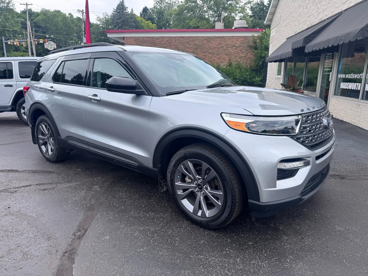 Ford Explorer 4dr XLT 4WD 2024