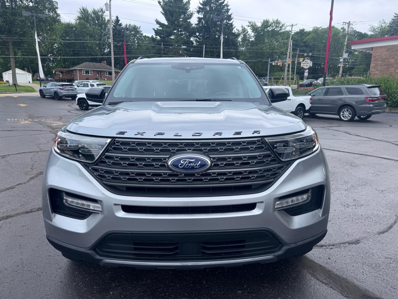 Ford Explorer 4dr XLT 4WD 2024