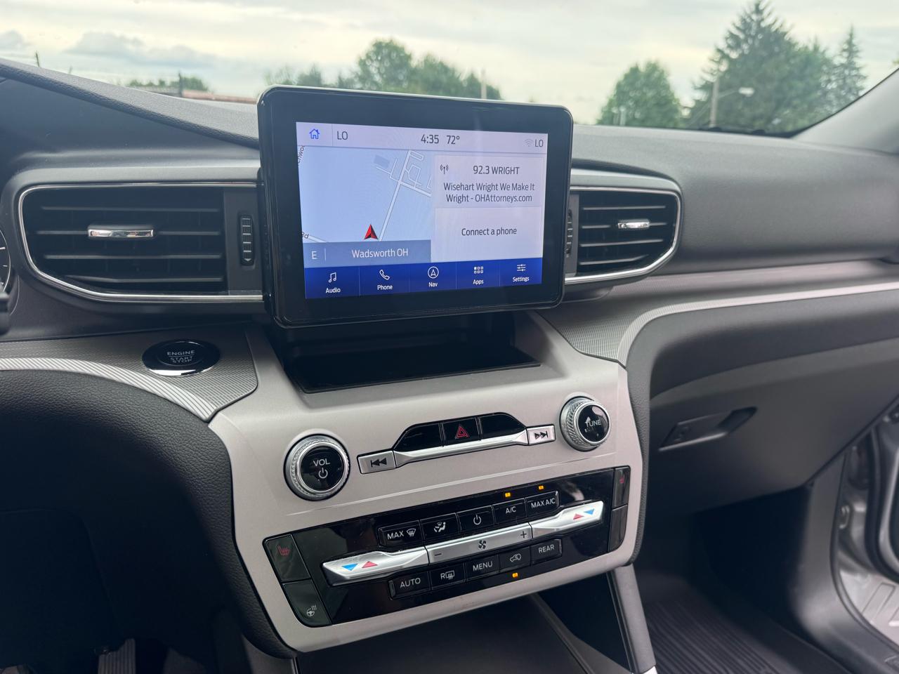 Ford Explorer 4dr XLT 4WD 2024