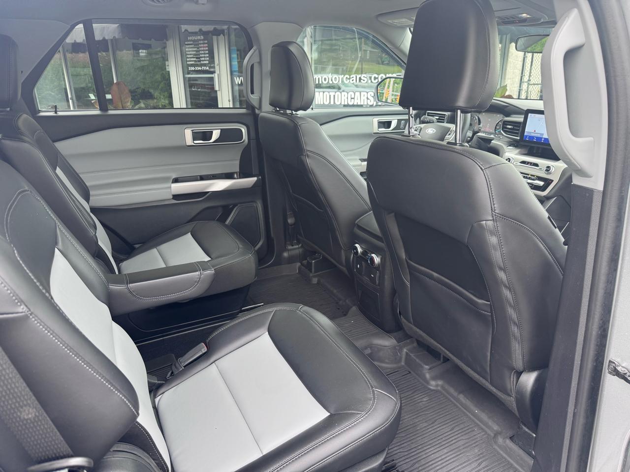 Ford Explorer 4dr XLT 4WD 2024