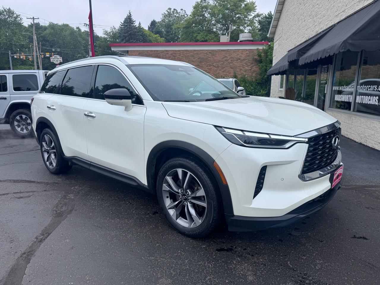 Infiniti QX60 LUXE AWD 2024