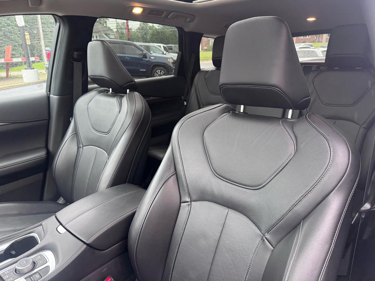Infiniti QX60 LUXE AWD 2024