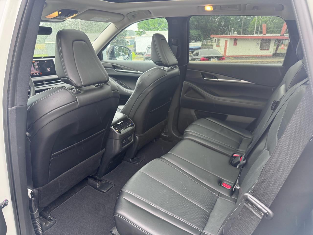Infiniti QX60 LUXE AWD 2024