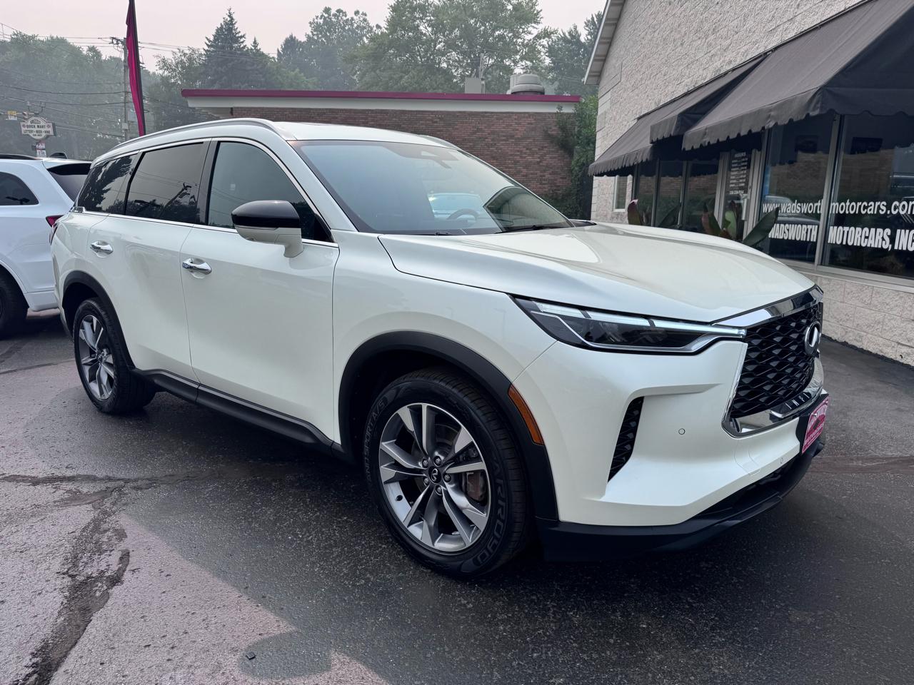 Infiniti QX60 LUXE AWD 2024