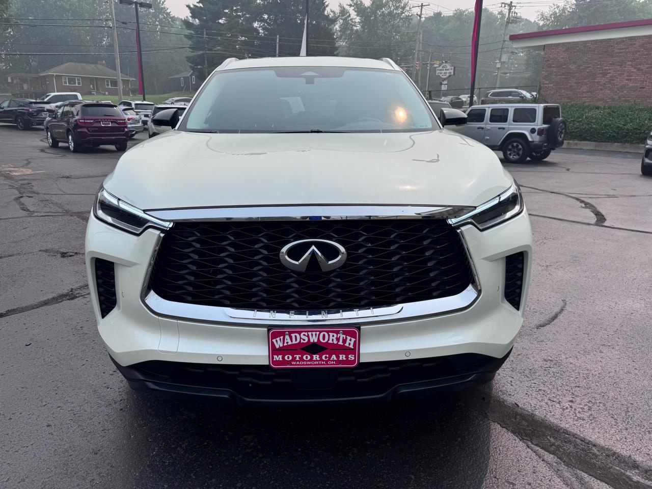 Infiniti QX60 LUXE AWD 2024