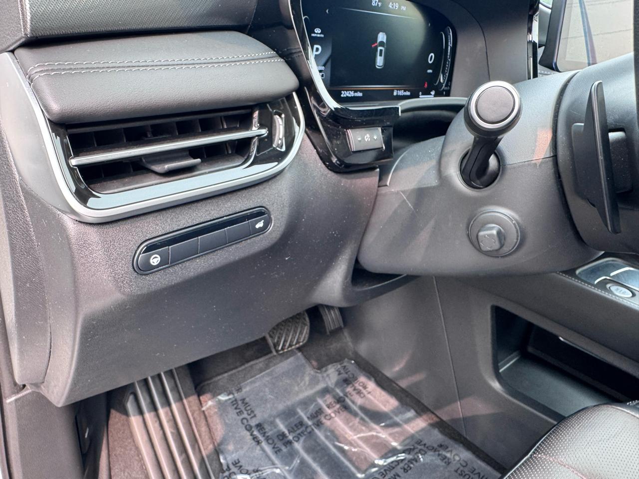 Infiniti QX60 LUXE AWD 2024