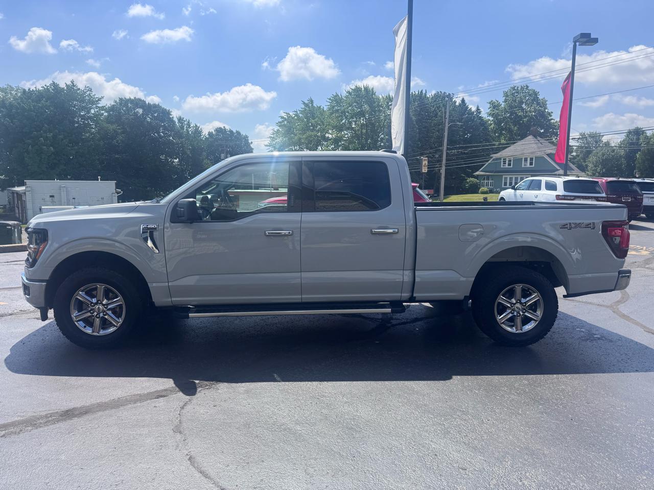 Ford F-150 XLT 4WD SuperCrew 6.5' Box 2024