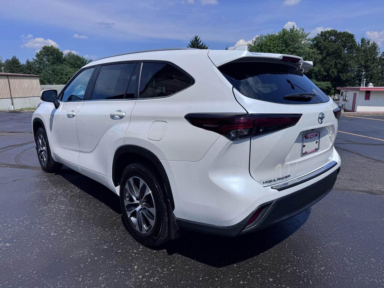 Toyota Highlander Hybrid XLE AWD (Natl) 2025