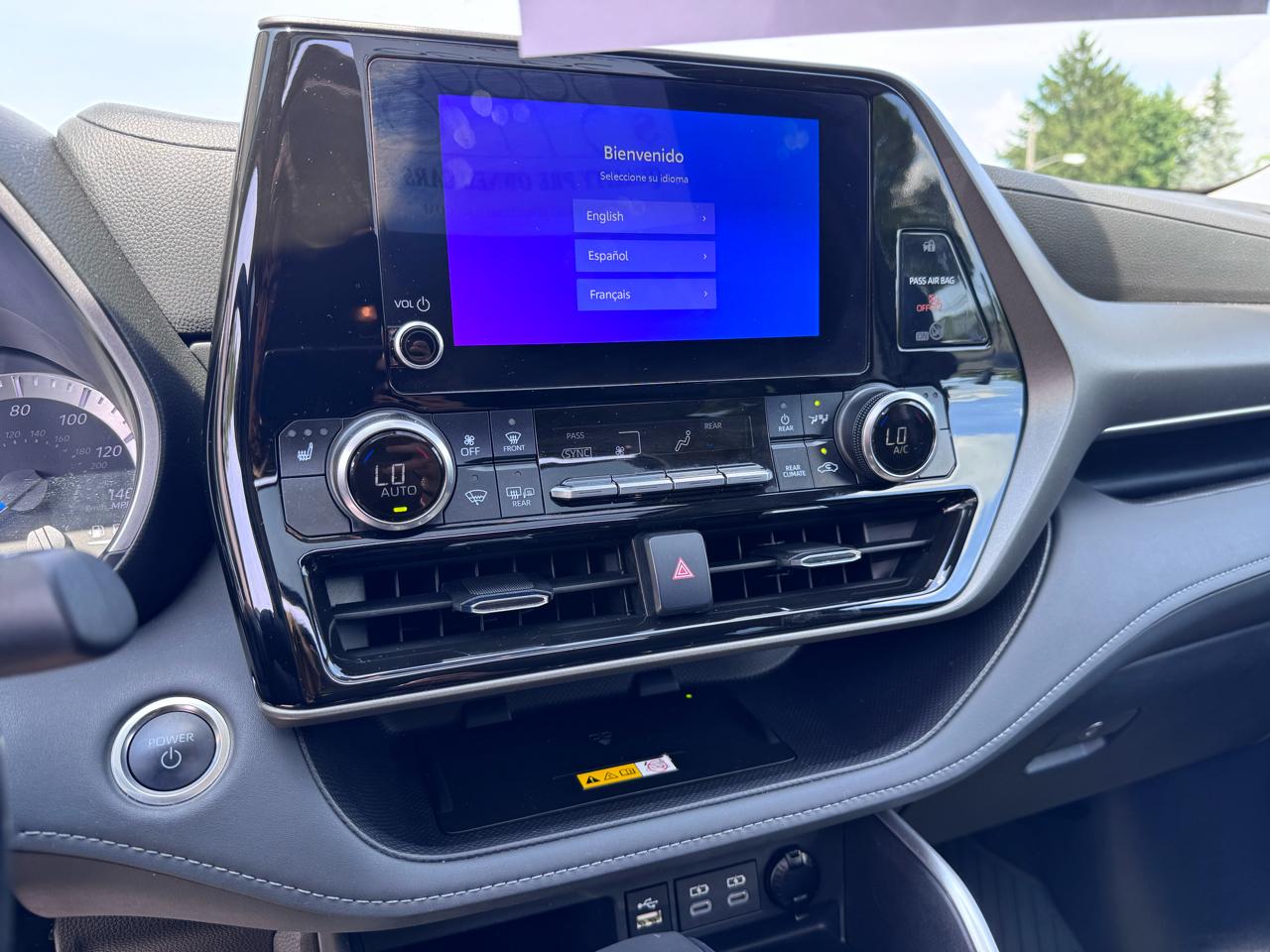 Toyota Highlander Hybrid XLE AWD (Natl) 2025