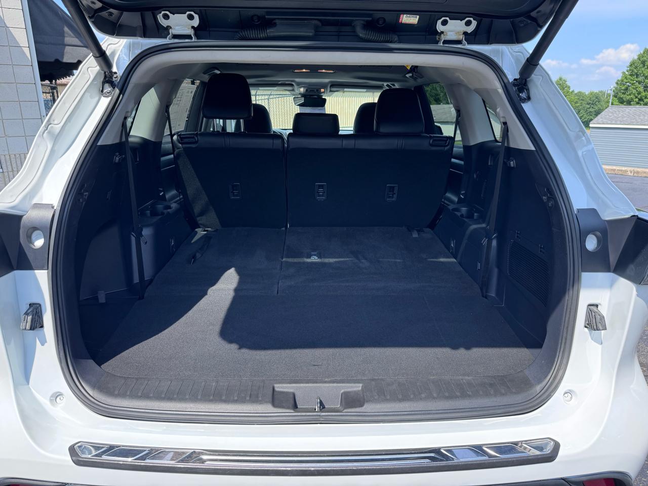 Toyota Highlander Hybrid XLE AWD (Natl) 2025