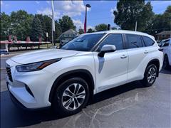 2025 Toyota Highlander 