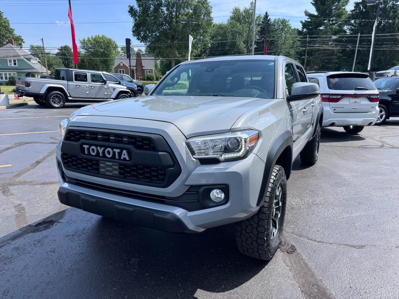 Toyota Tacoma 4WD TRD Off Road Double Cab 5' Bed V6 AT (Natl) 2020