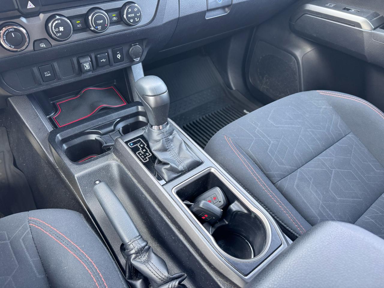 Toyota Tacoma 4WD TRD Off Road Double Cab 5' Bed V6 AT (Natl) 2020