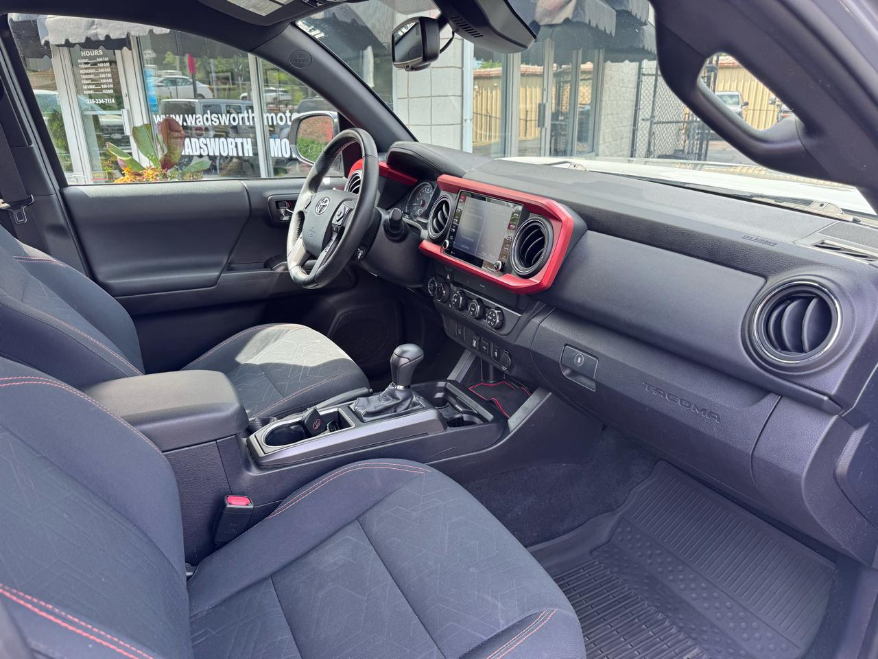 Toyota Tacoma 4WD TRD Off Road Double Cab 5' Bed V6 AT (Natl) 2020