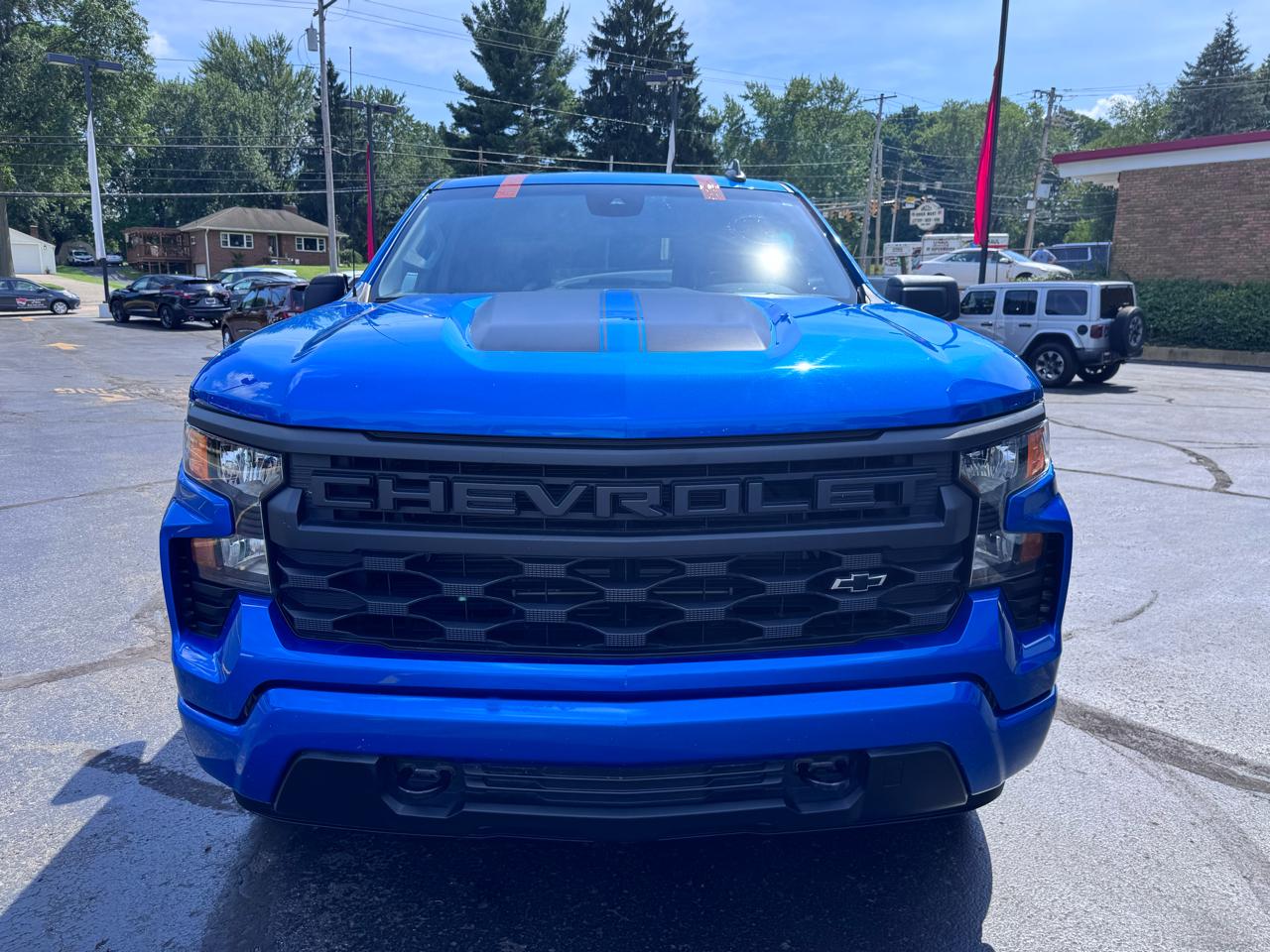 Chevrolet Silverado 1500 4WD Crew Cab 157" Custom 2023
