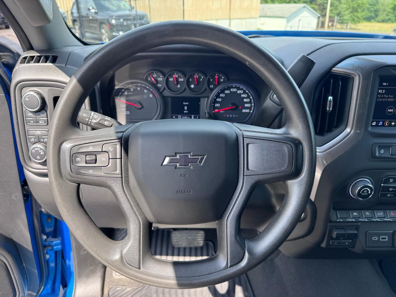 Chevrolet Silverado 1500 4WD Crew Cab 157" Custom 2023