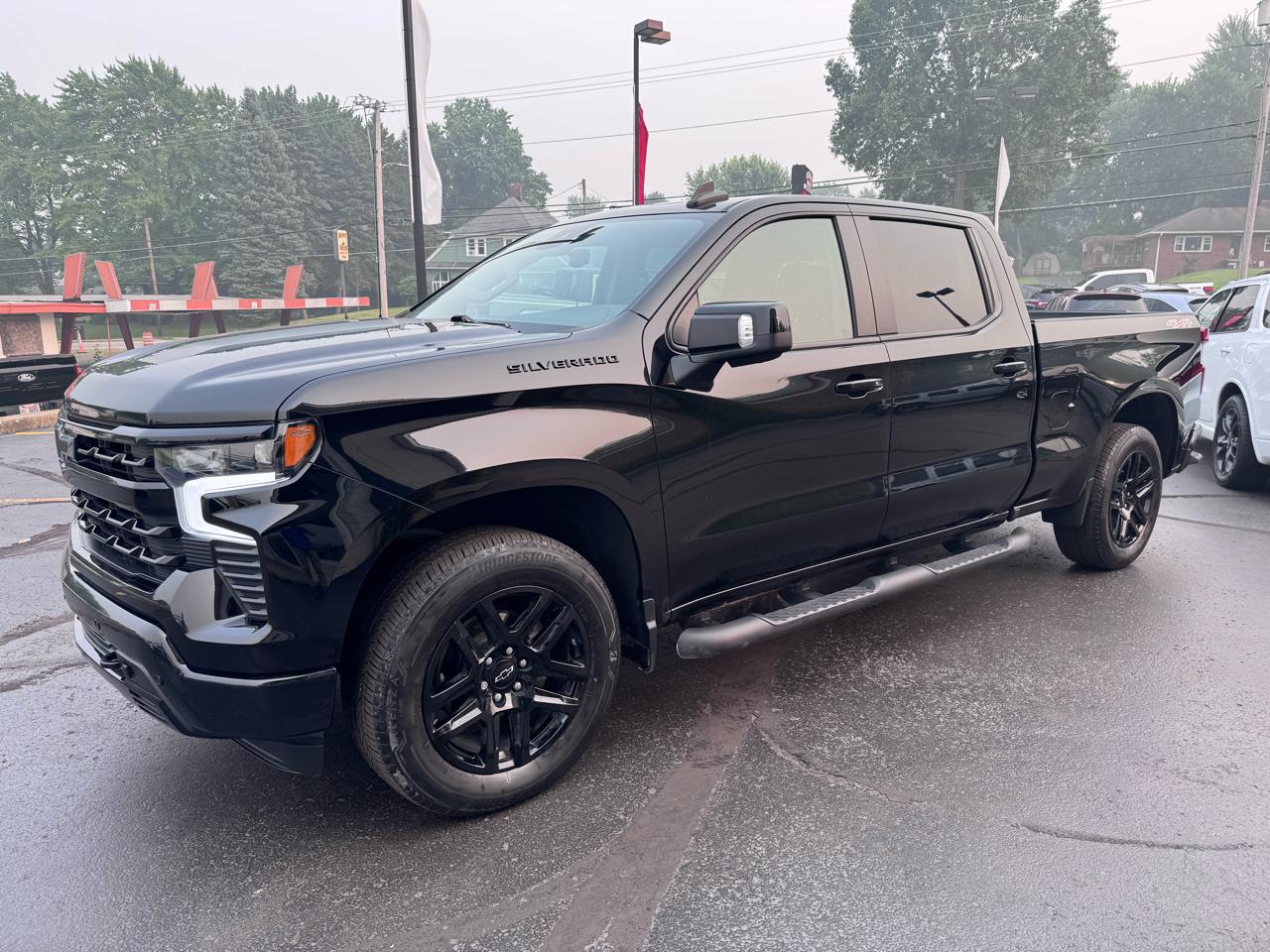 Chevrolet Silverado 1500 4WD Crew Cab 157" RST 2024