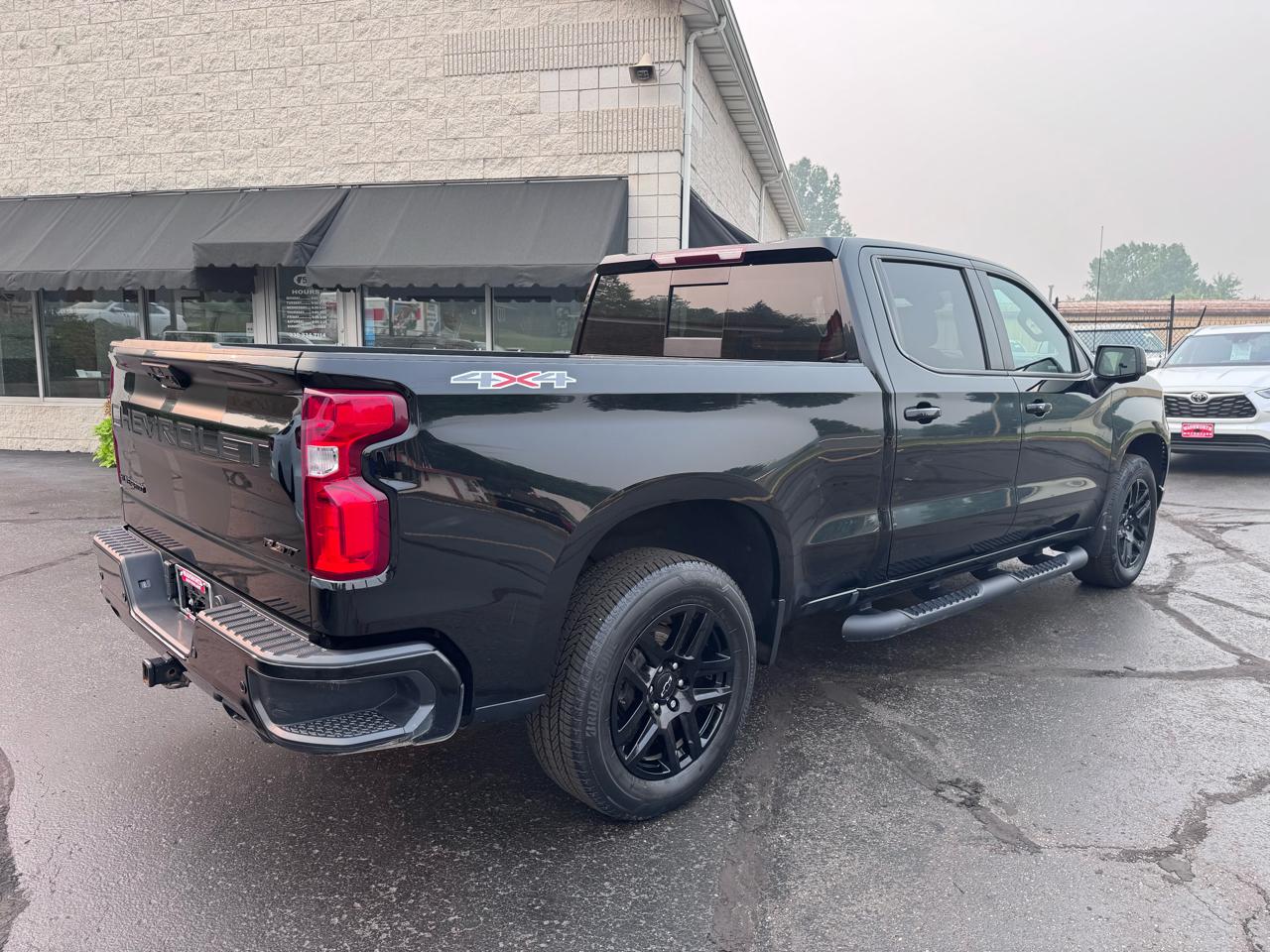 Chevrolet Silverado 1500 4WD Crew Cab 157" RST 2024
