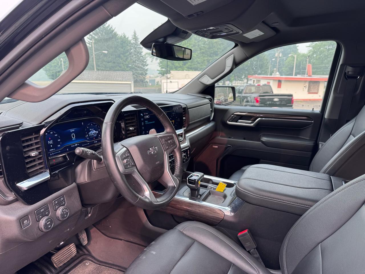 Chevrolet Silverado 1500 4WD Crew Cab 157" RST 2024