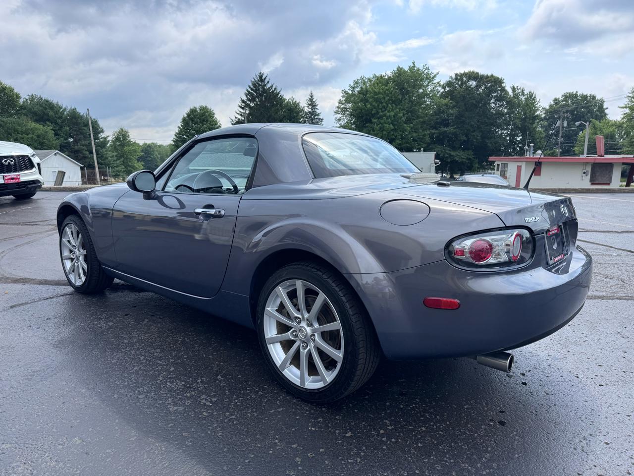 Mazda MX-5 Miata 2dr Conv PRHT Auto Touring 2007