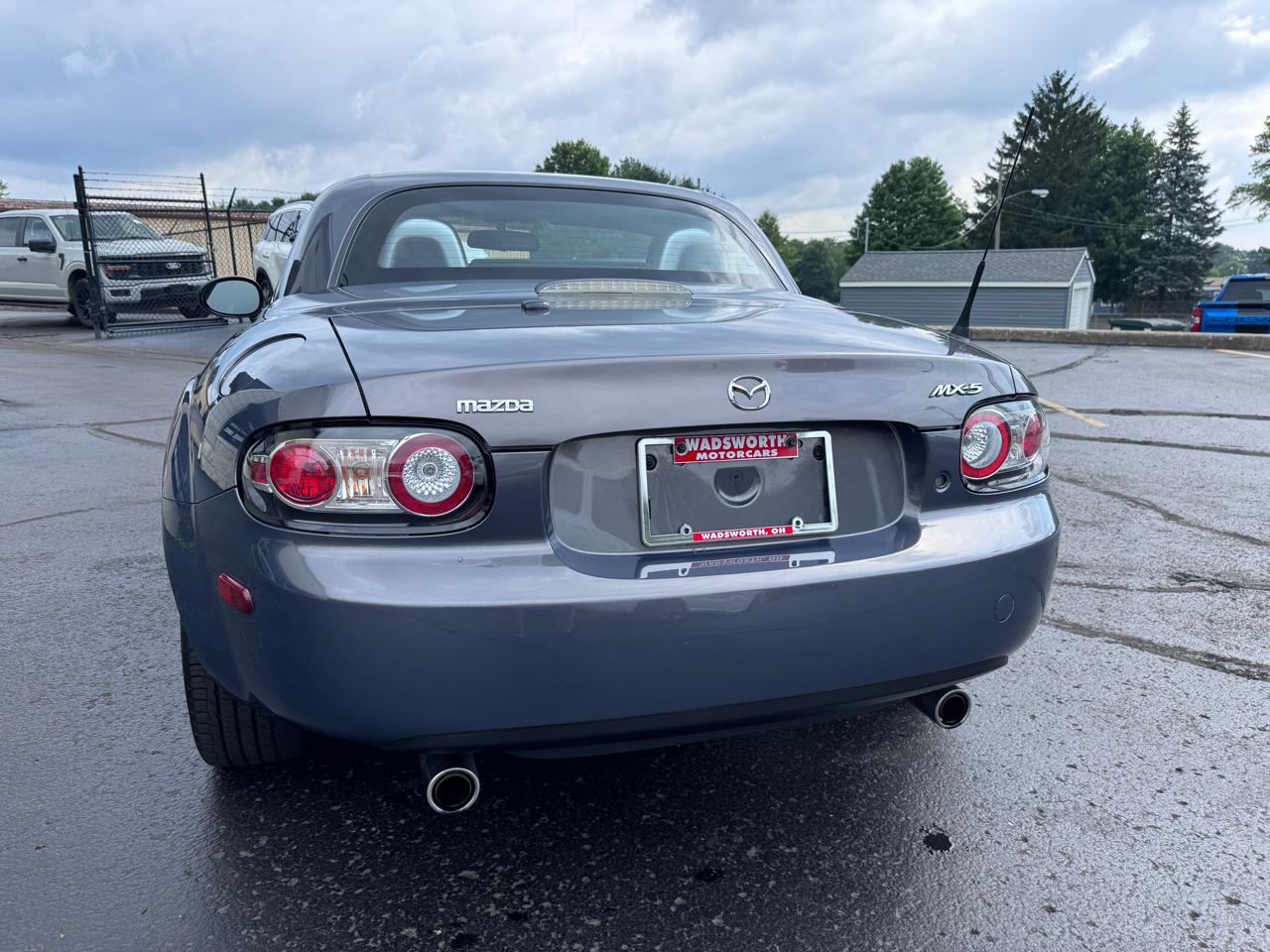 Mazda MX-5 Miata 2dr Conv PRHT Auto Touring 2007