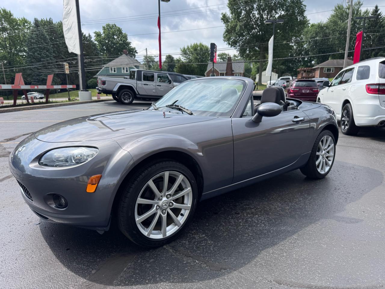 Mazda MX-5 Miata 2dr Conv PRHT Auto Touring 2007