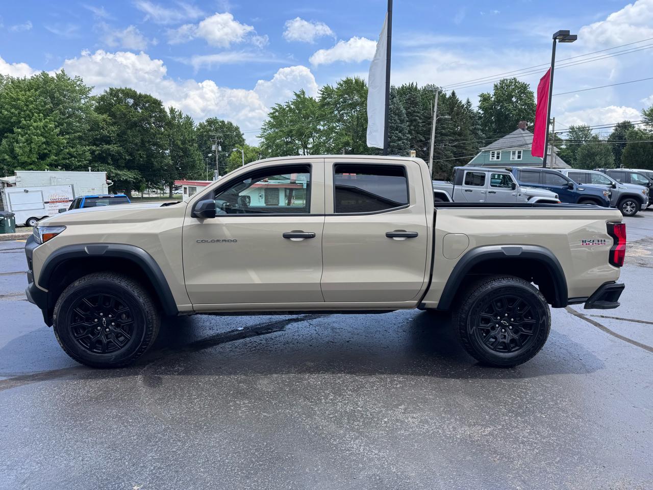 Chevrolet Colorado 4WD Crew Cab Trail Boss 2024