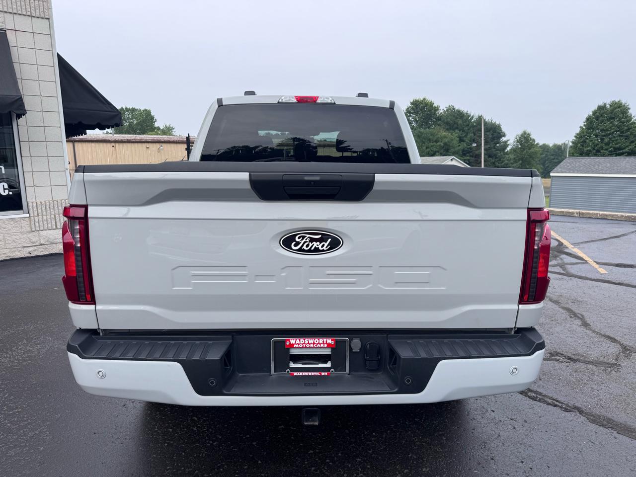 Ford F-150 STX SuperCrew 4WD 2024
