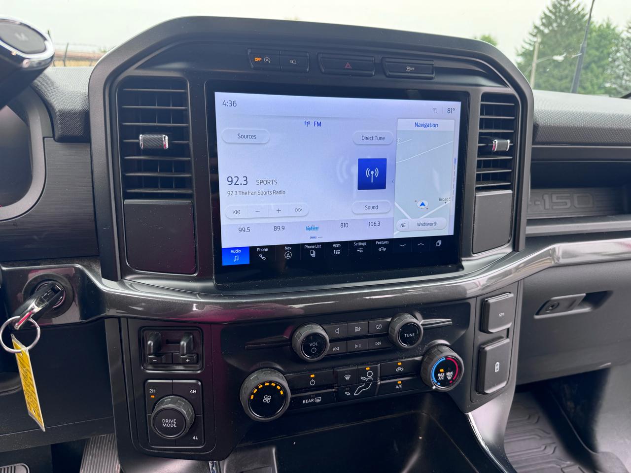 Ford F-150 STX SuperCrew 4WD 2024