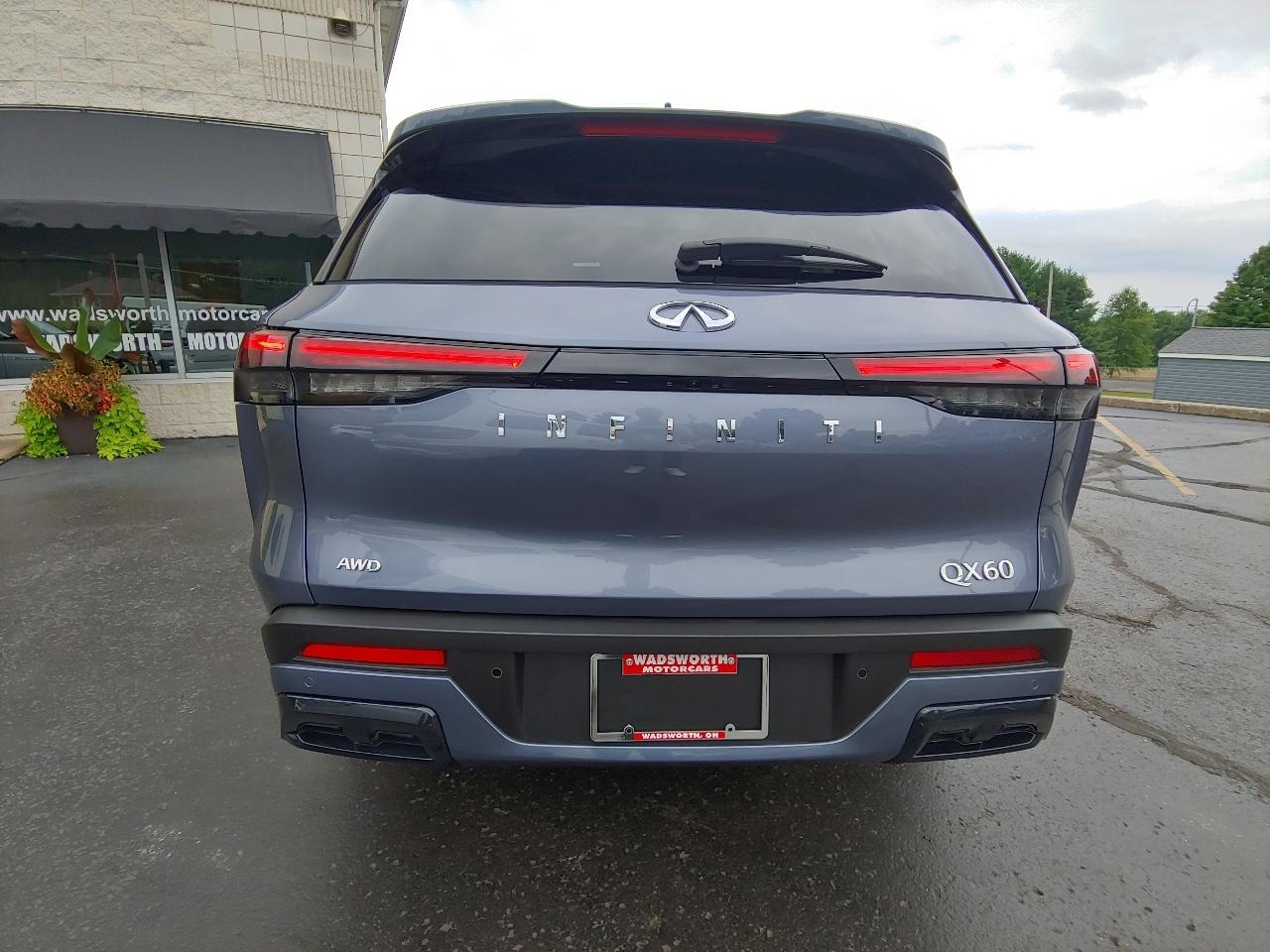 Infiniti QX60 LUXE AWD 2024