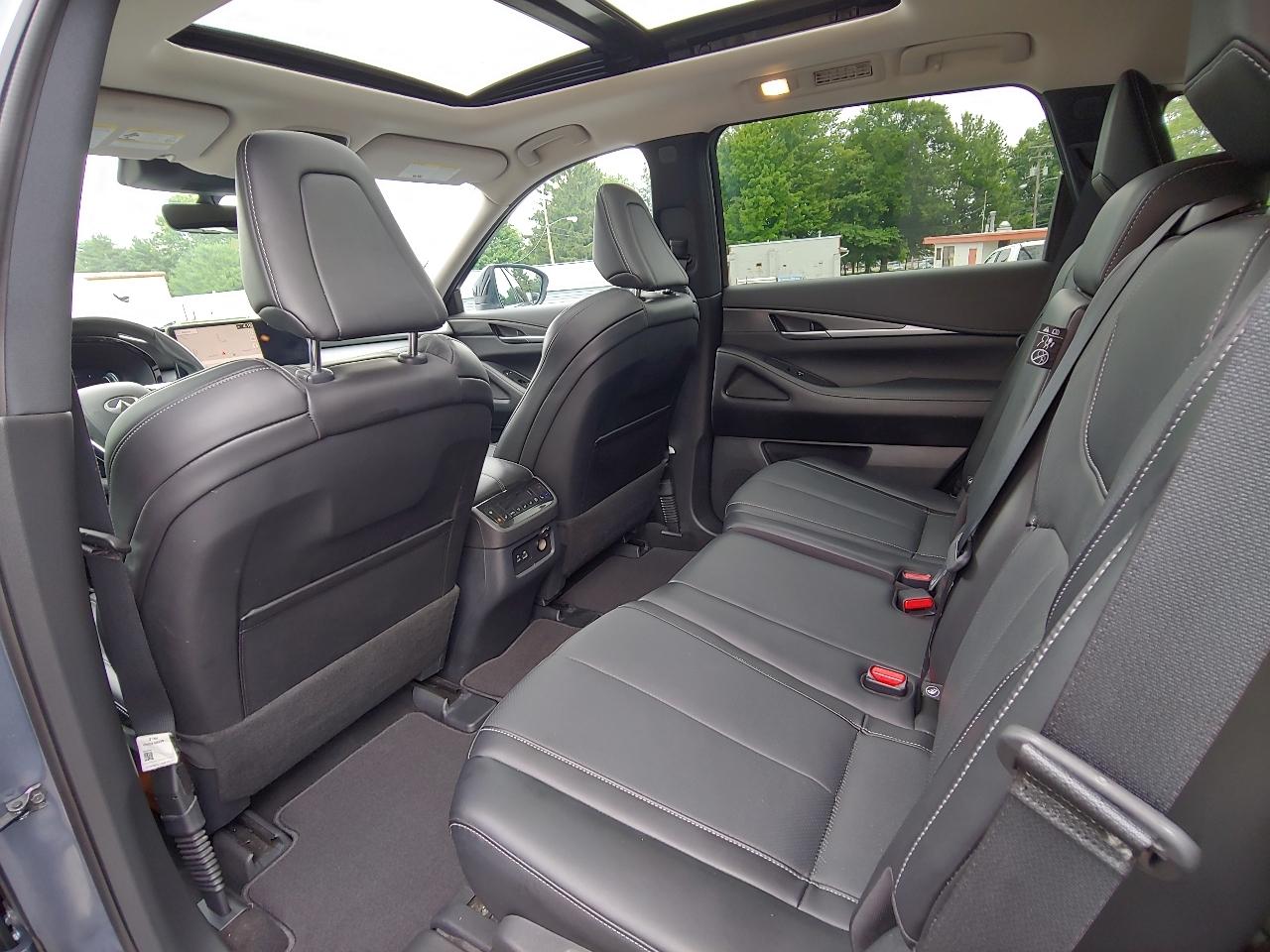 Infiniti QX60 LUXE AWD 2024