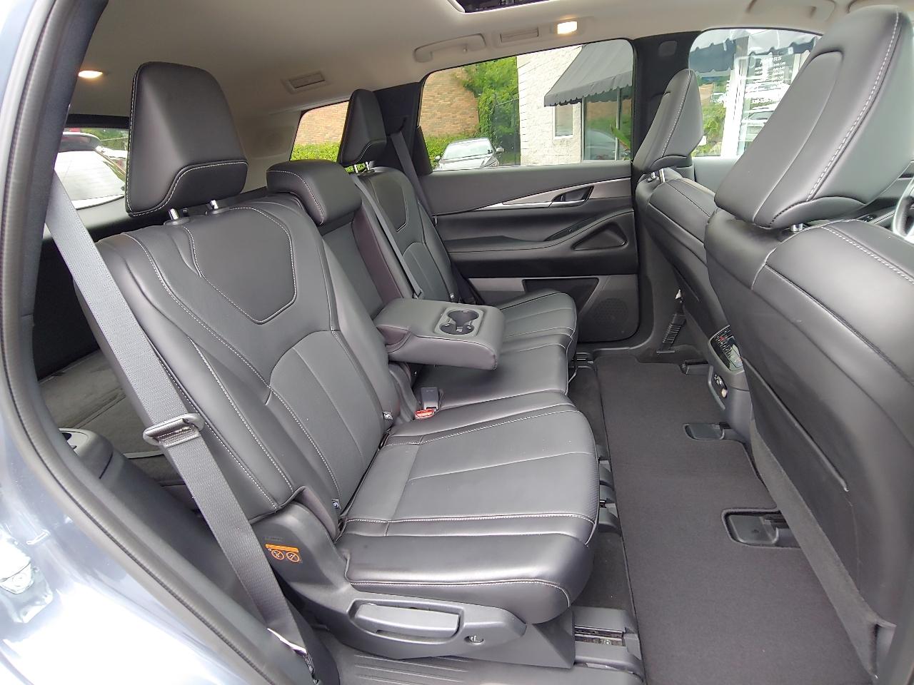 Infiniti QX60 LUXE AWD 2024