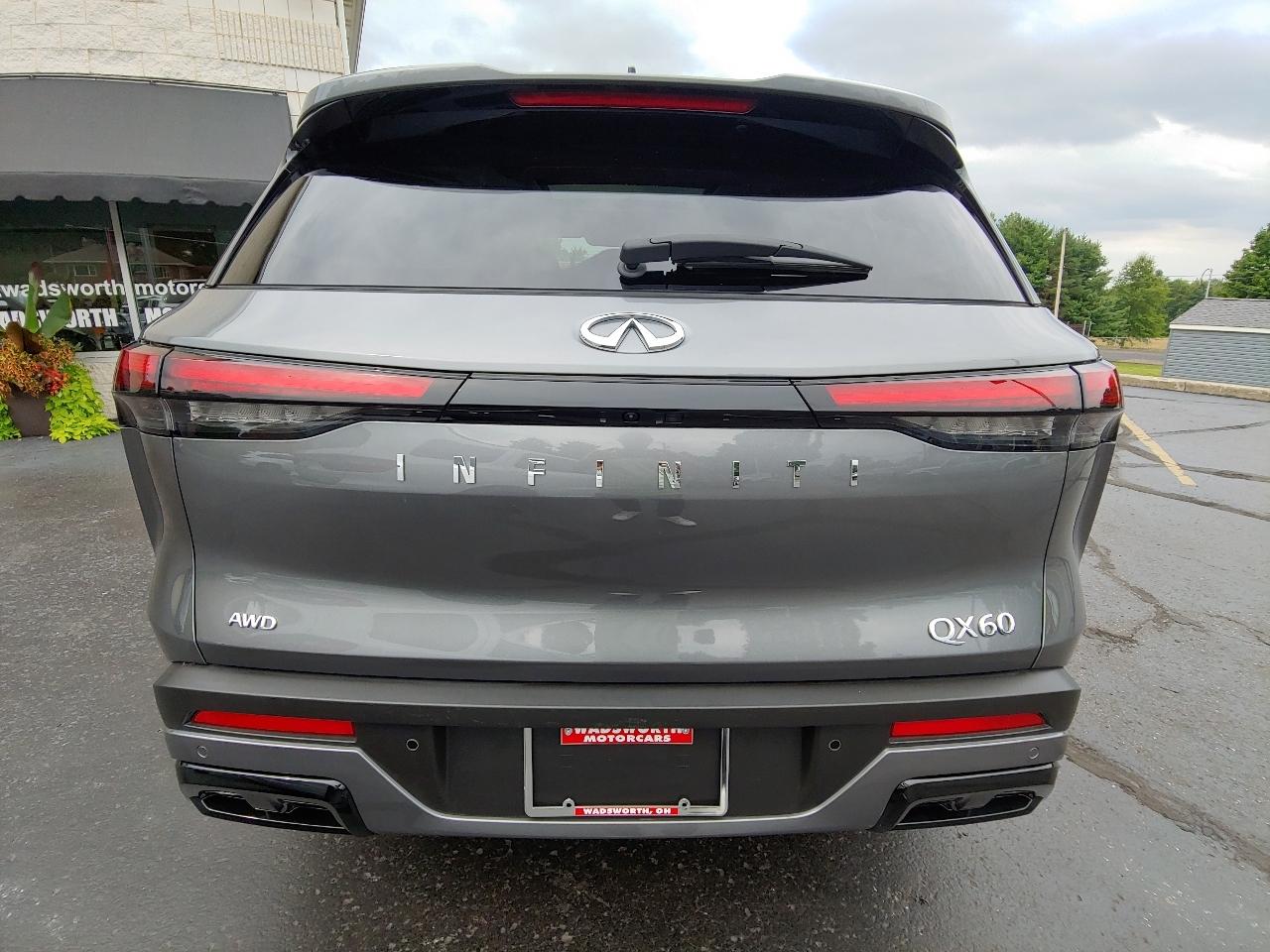 Infiniti QX60 LUXE AWD 2024