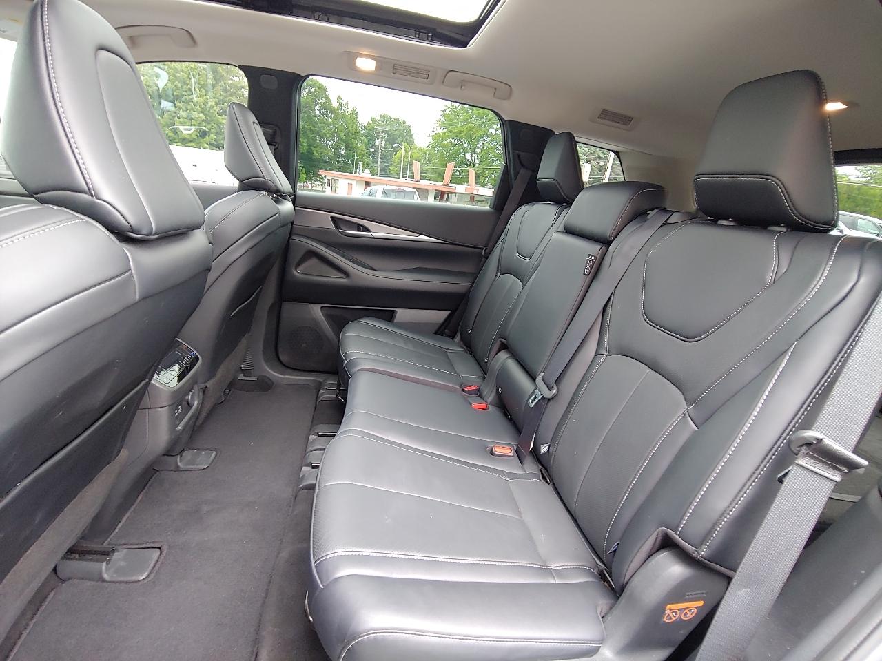 Infiniti QX60 LUXE AWD 2024