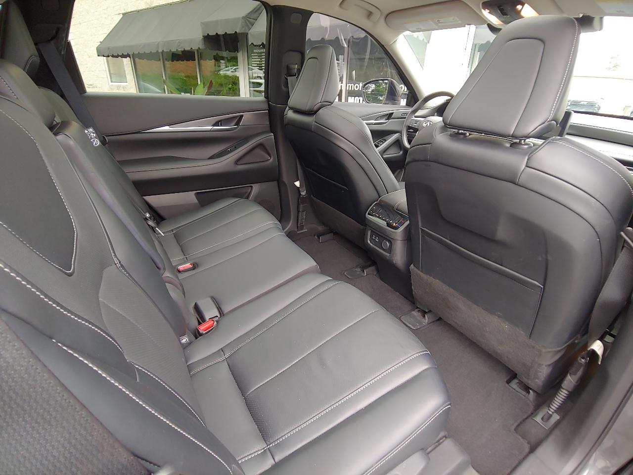 Infiniti QX60 LUXE AWD 2024